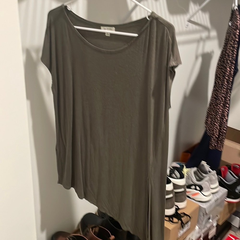 Max Studio Olive green shirt